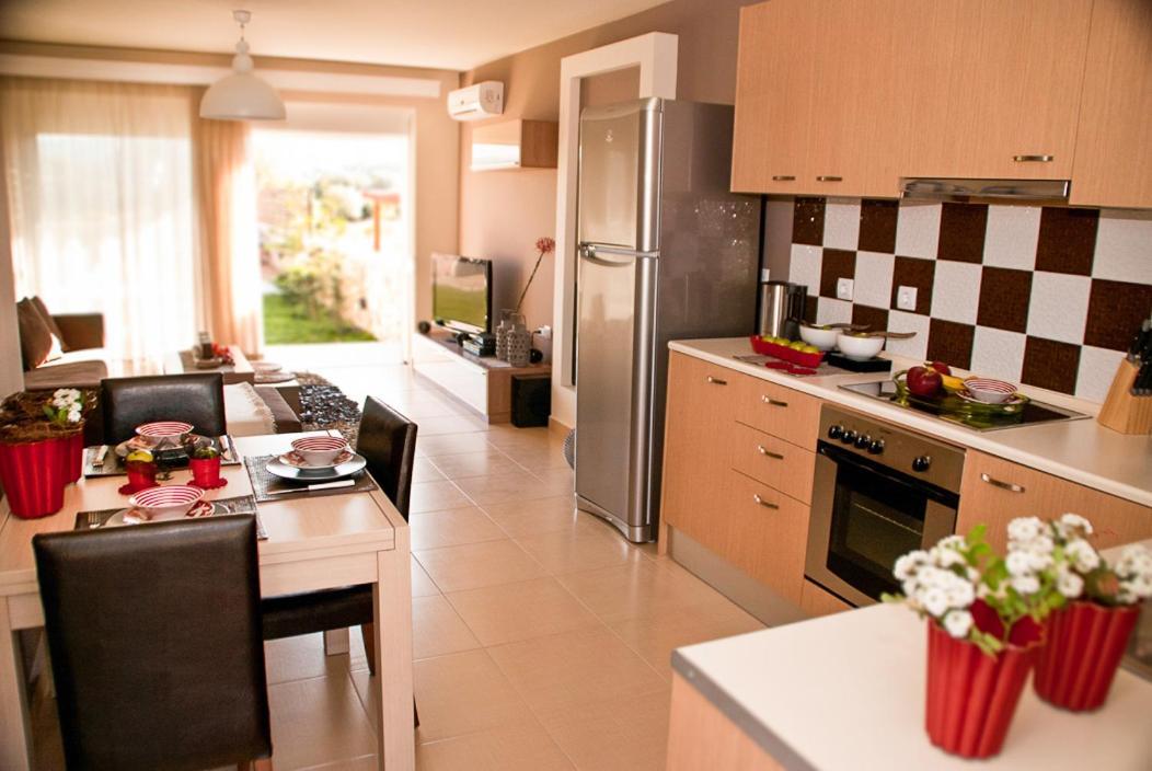Next To Haraki Beach , Taverns Bars & 10 To Lindos Exterior foto